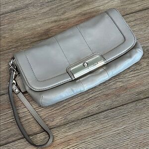 Coach Kristin gray Leather Buckle Flap Closure Clutch Wristlet Wallet